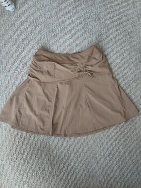 Athleta Beige Athletic Skort size 2